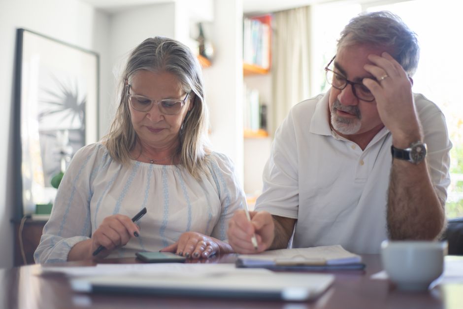 How Should Couples Coordinate Retirement Accounts and Investment Risk?
