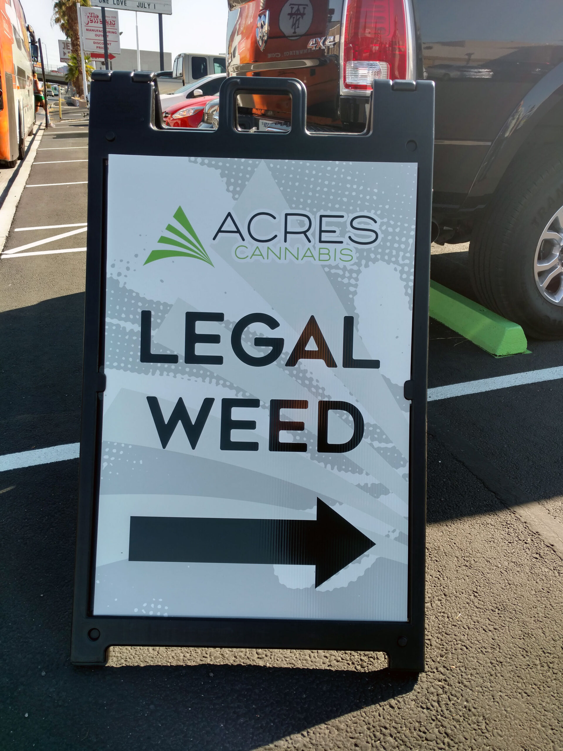 Recreational Cannabis Legality: A Guide to Major U.S. Cities and Paris