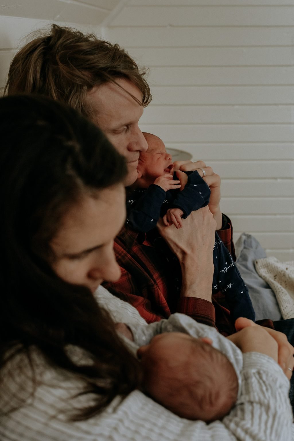 Lifestyle Newborn Photography: Capturing Authentic Family Moments