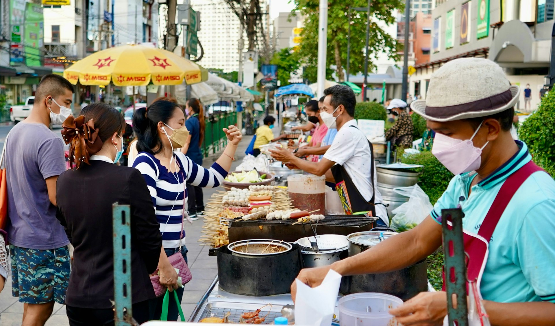 Global Street Food Trends Shaping 2025: Innovation, Fusion, and Sustainability