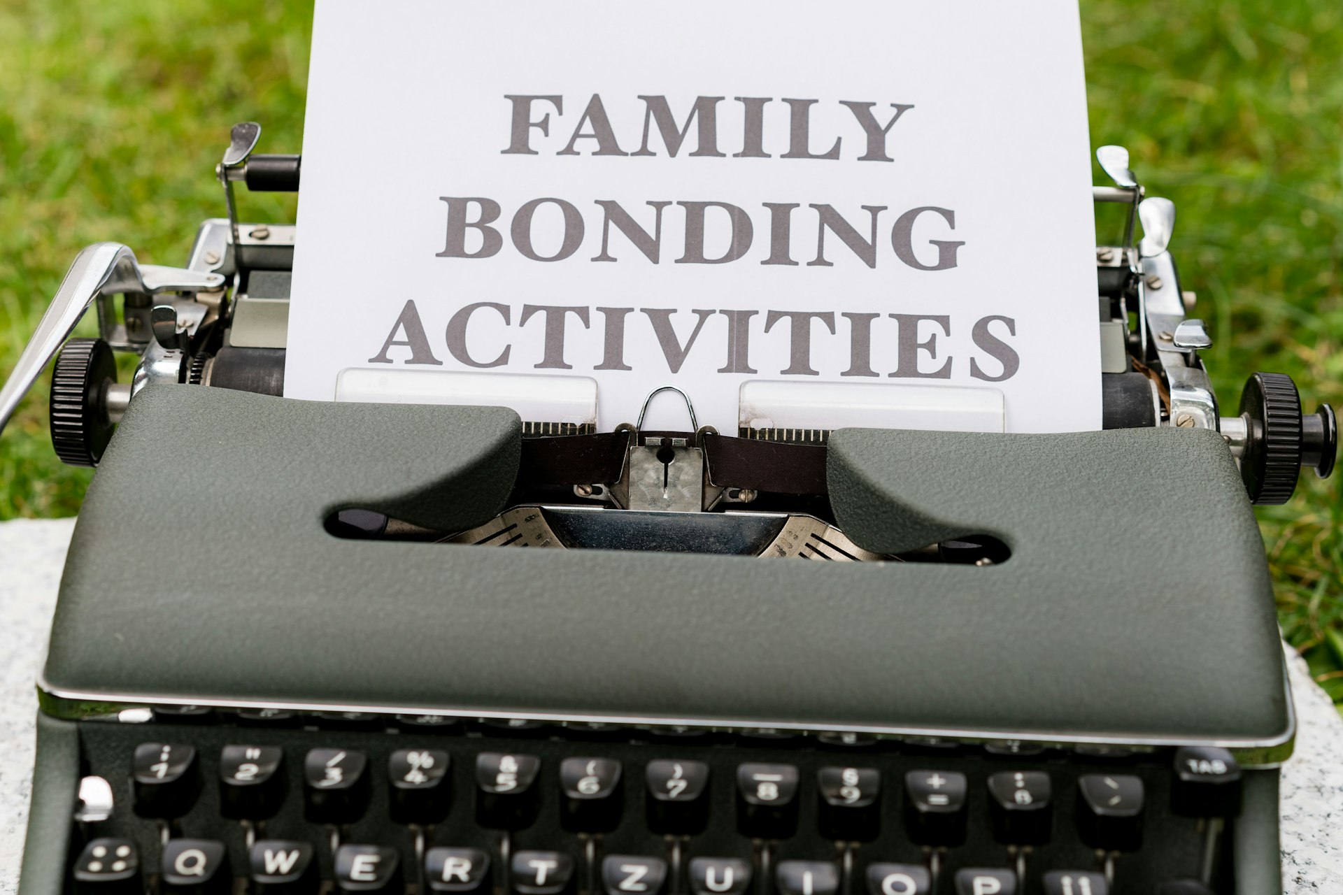 Unlocking Lasting Connections: Proven Intergenerational Family Bonding Activities for All Ages
