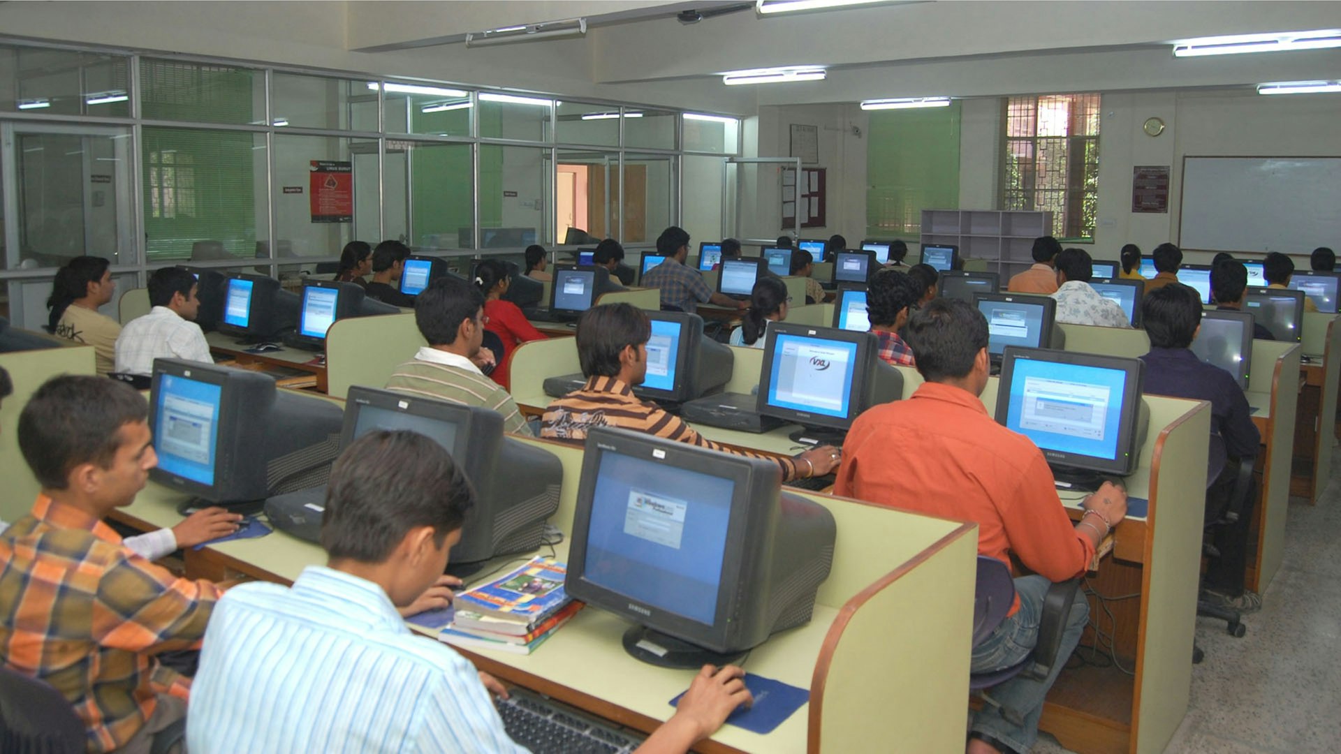 How Microlearning Accelerates Professional Skill Development