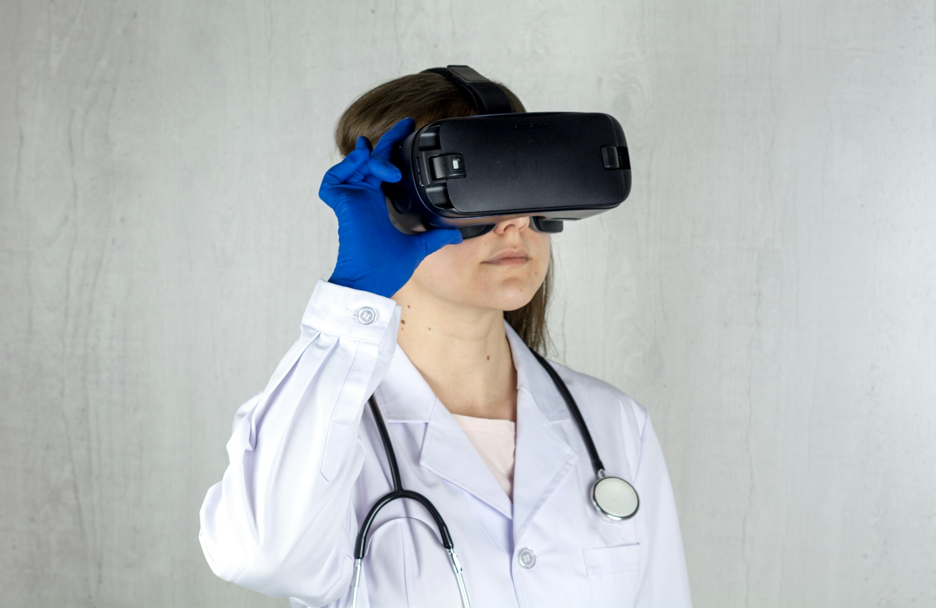 Transforming Medical Training: The Future Impact of Virtual Reality